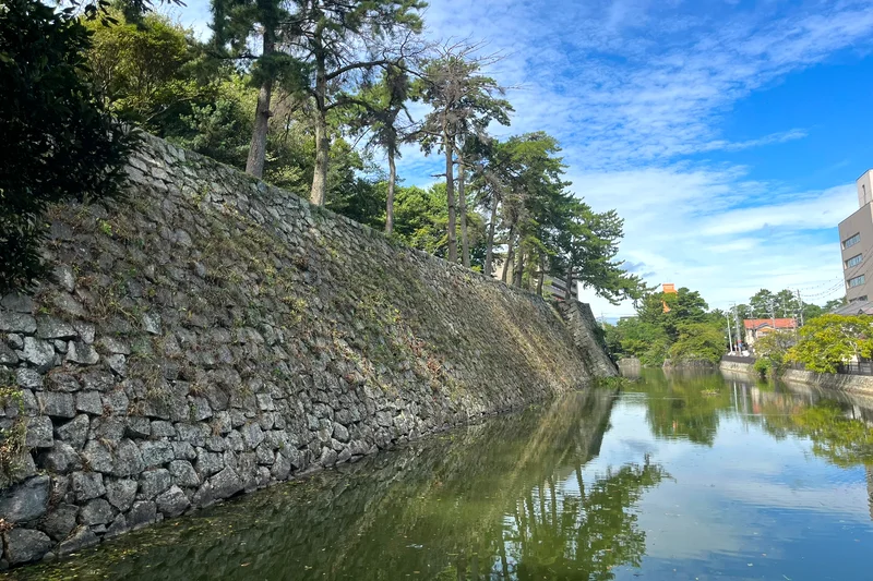 津城