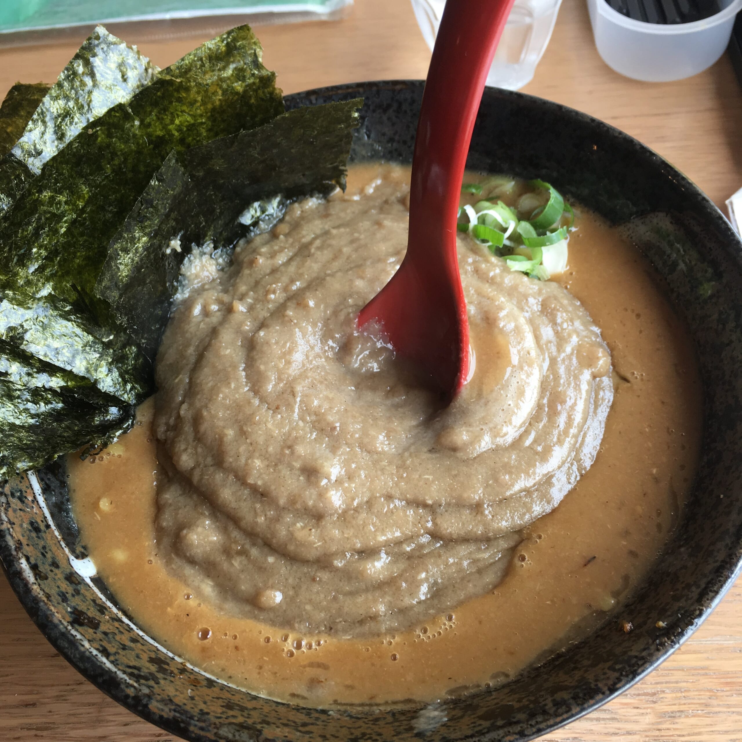 Matatabi Taro's Purr-fect Picks! The Ultimate 10 Local Ramen Spots Across Japan + A Special Bonus Ooiwatei